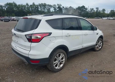 2018 Ford Escape Se из США, поврежденный, VIN 1FMCU9GD1JUA17586